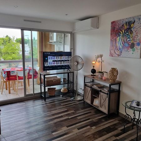 Superbe T2 Tout Confort 3 Etoiles, Entierement Renove Avec Piscine, Parking, Clim, Wifi, Netflix La Grande-Motte Exterior foto